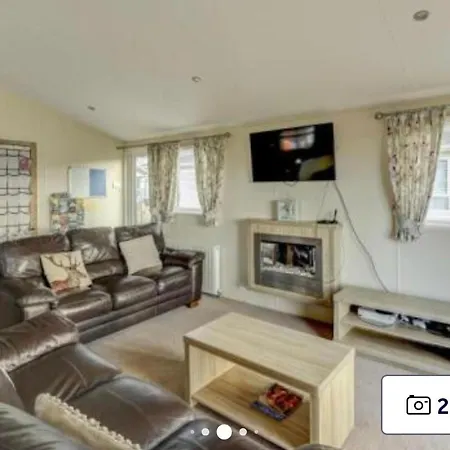아파트 36 Ravens Nest Large 3 Bedroom With Views No Sign Written Vans Allowed On Site