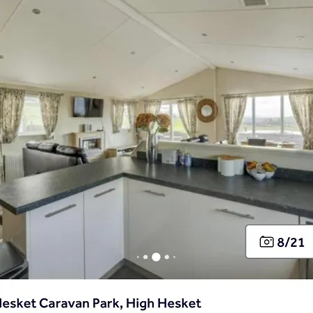 아파트 36 Ravens Nest Large 3 Bedroom With Views No Sign Written Vans Allowed On Site *
